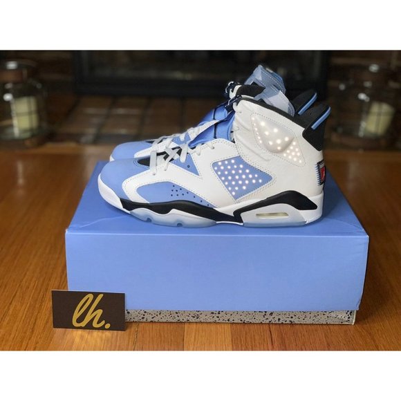 Sz 8 Air Jordan 6 Retro "UNC" - Picture 2 of 9